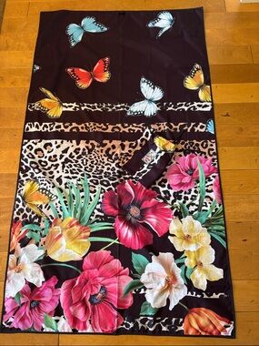 Johnny Was SANDRA BEACH TOWEL with Pouch